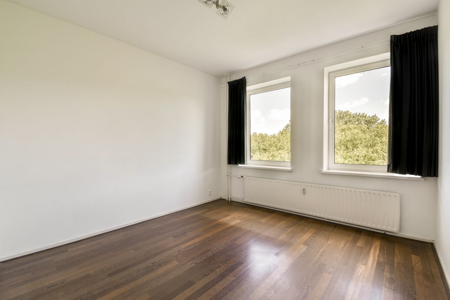 Photo 10 of Van Nijenrodeweg 743