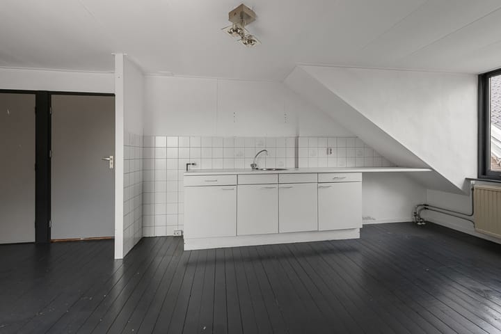 Foto 24 van Dorpsstraat 64