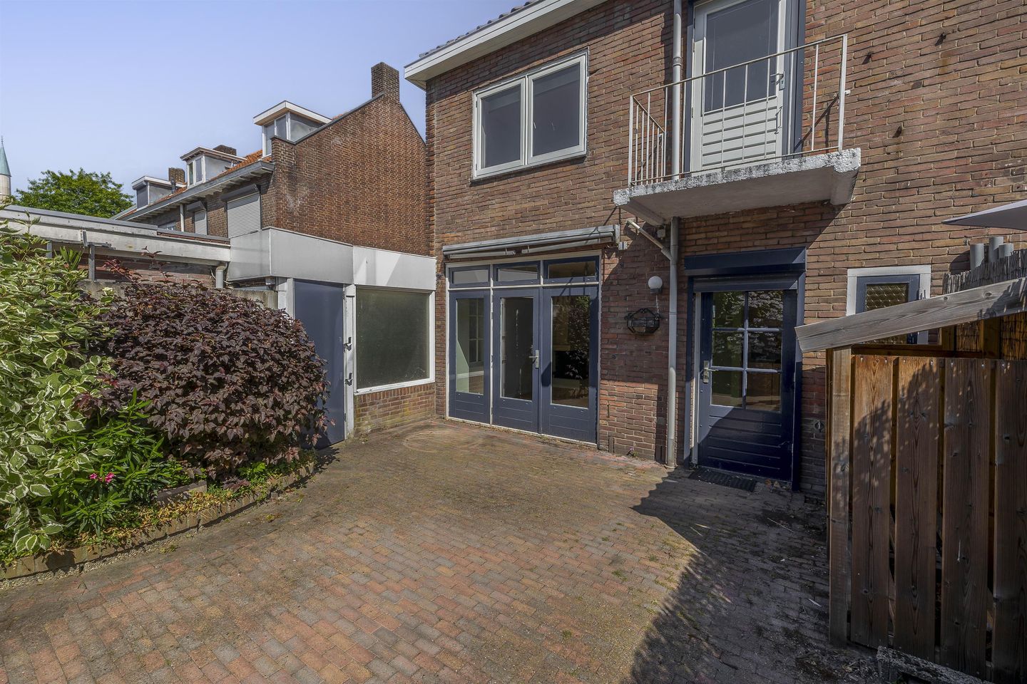 Photo 35 of Kwaadeindstraat 146