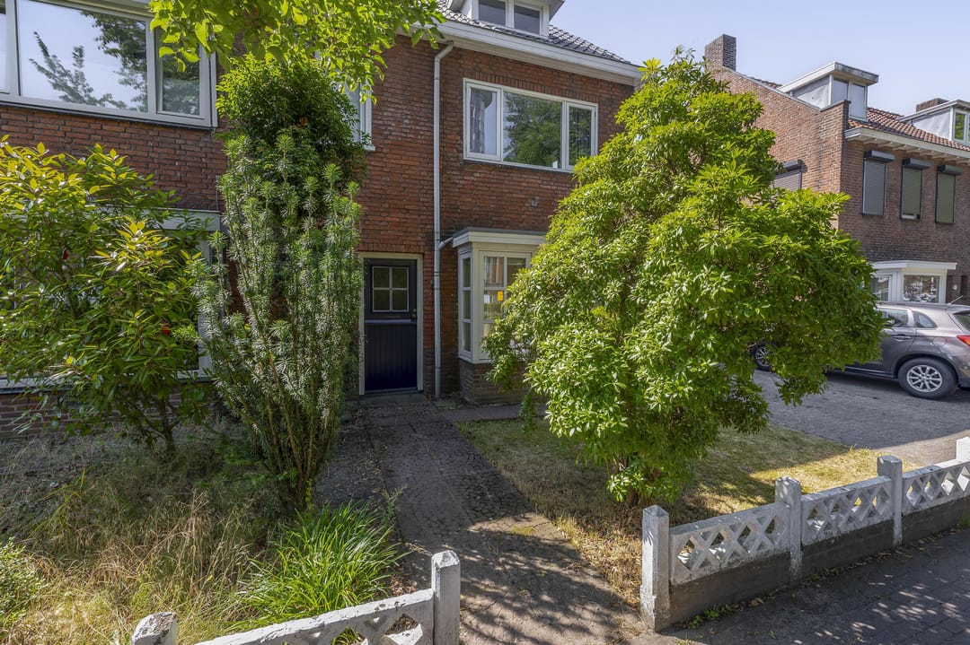 Photo 47 of Kwaadeindstraat 146