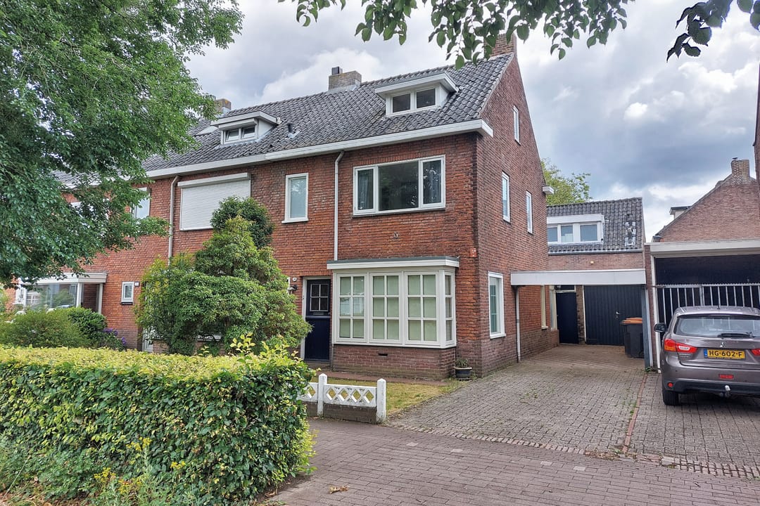 Photo 1 of Kwaadeindstraat 146