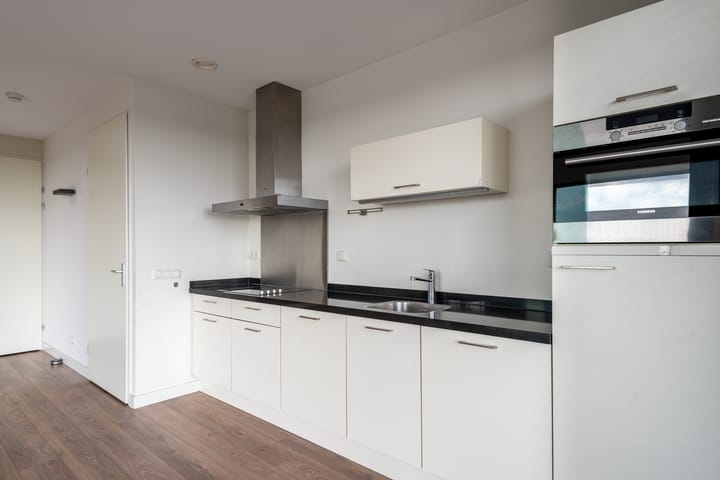 Photo 15 of Dr. Struyckenplein 106