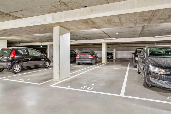 Photo 26 of Dr. Struyckenplein 106