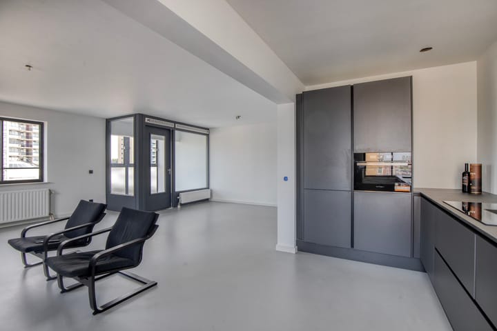 Photo 9 of Zuidplein 454