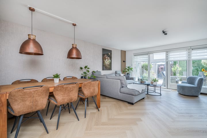 Photo 5 of Basrastraat 36