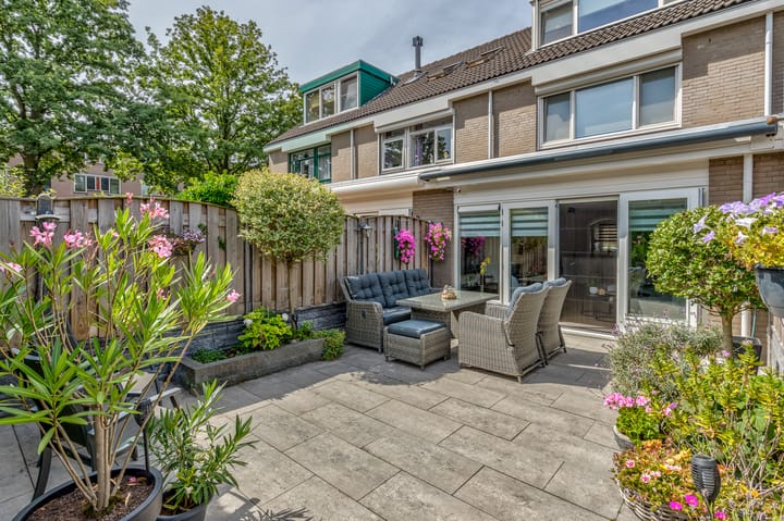 Foto 11 van Basrastraat 36