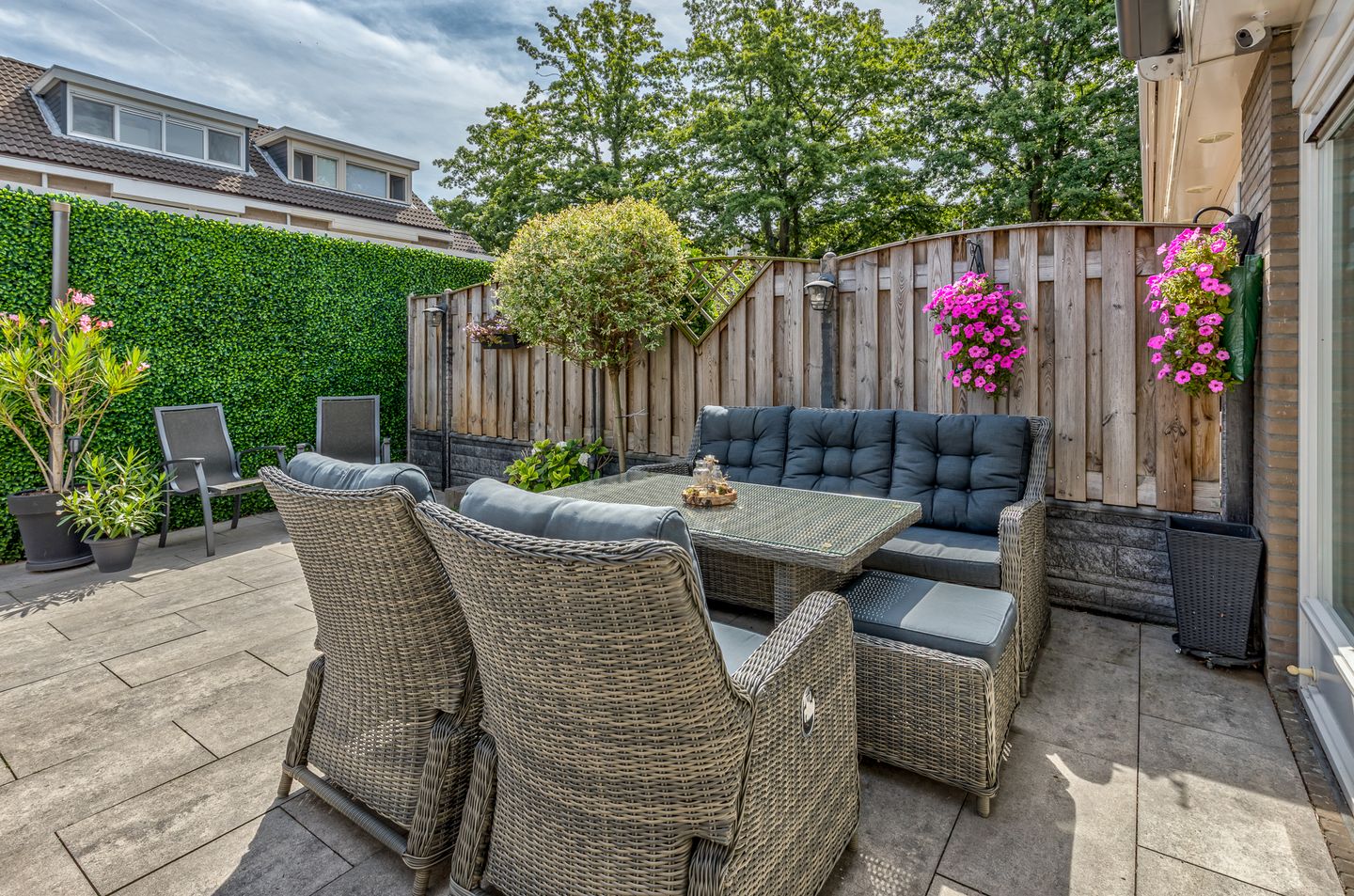 Foto 14 van Basrastraat 36