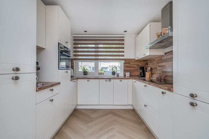 Foto 17 van Basrastraat 36