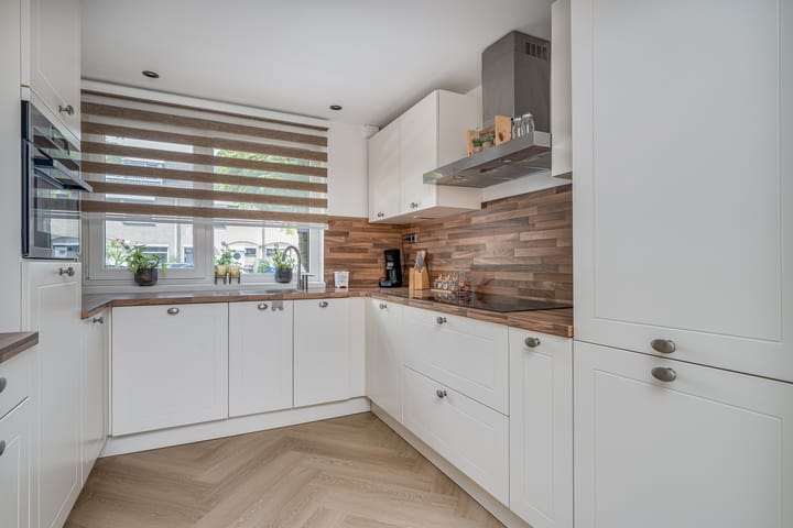 Foto 18 van Basrastraat 36