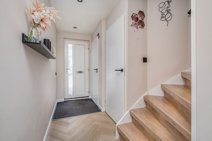 Foto 21 van Basrastraat 36