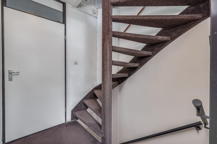 Foto 25 van Basrastraat 36