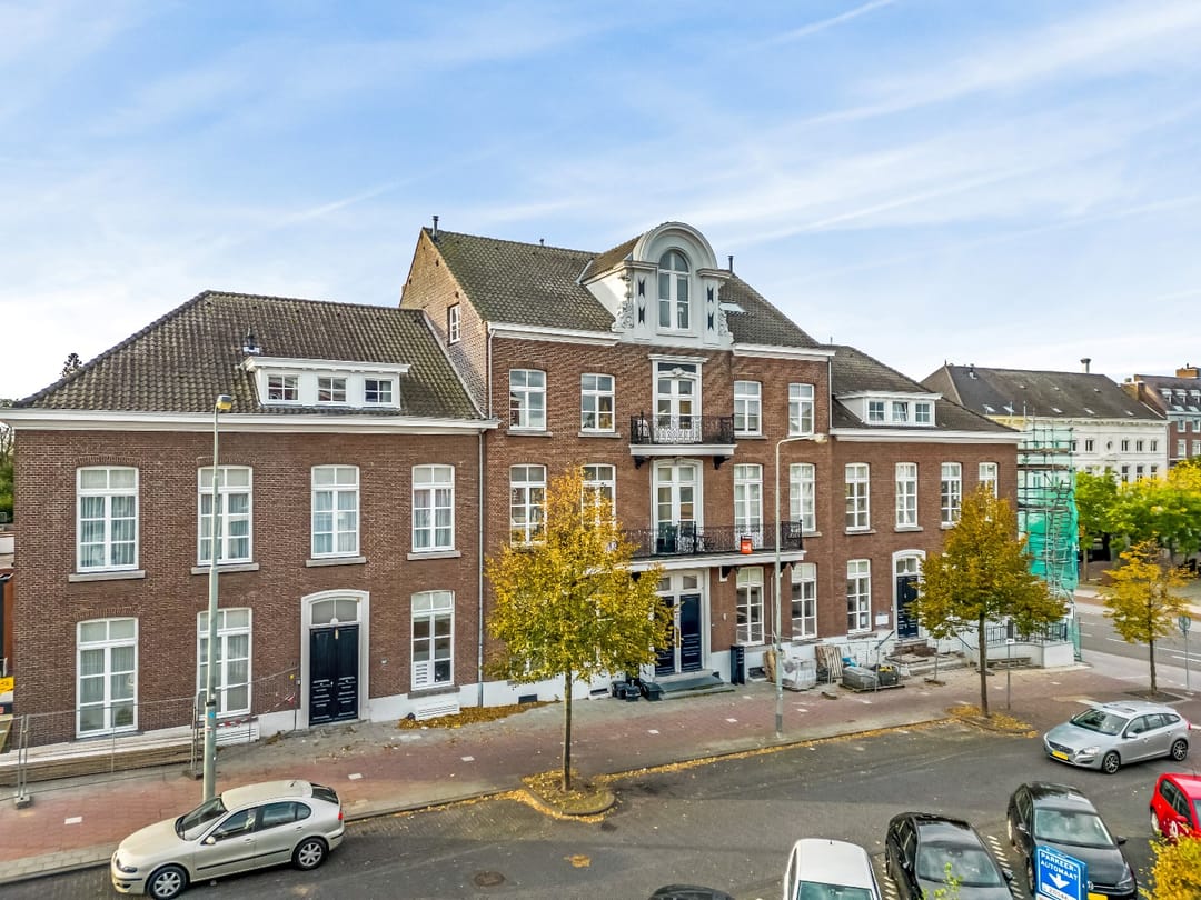 Foto 1 van Stationsplein 4-A