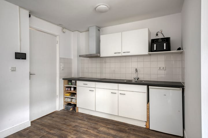 Photo 13 of Sweder van Zuylenweg 81