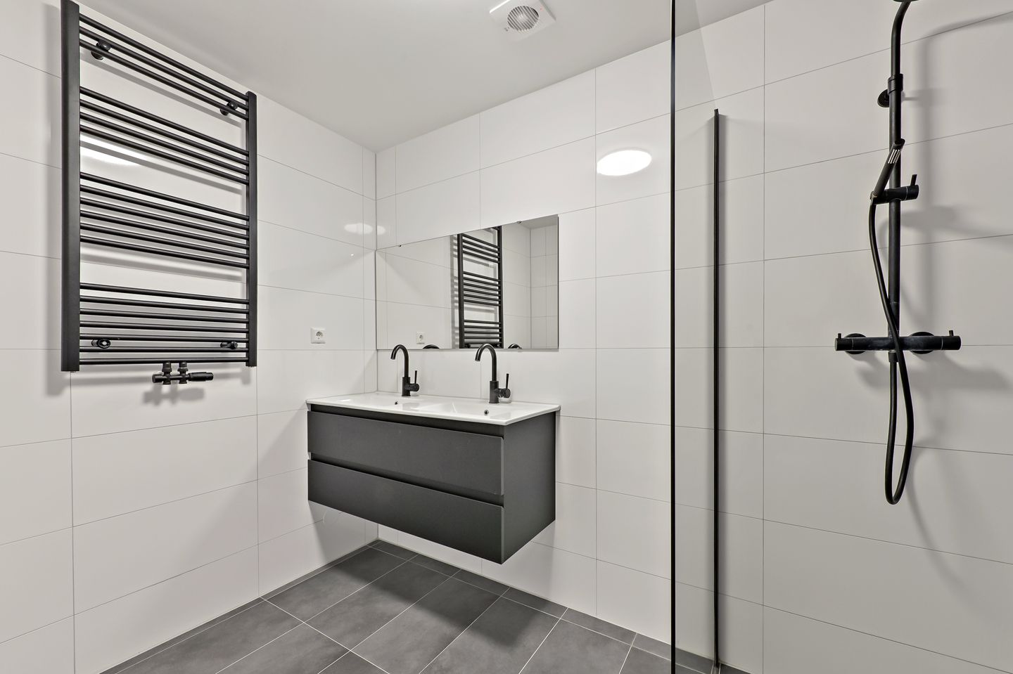 Foto 25 van Vlaardingerstraat 19-B