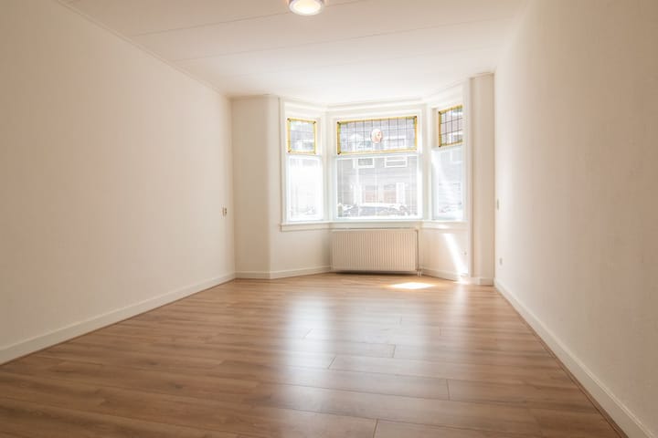 Foto 3 van Eemsstraat 63-H