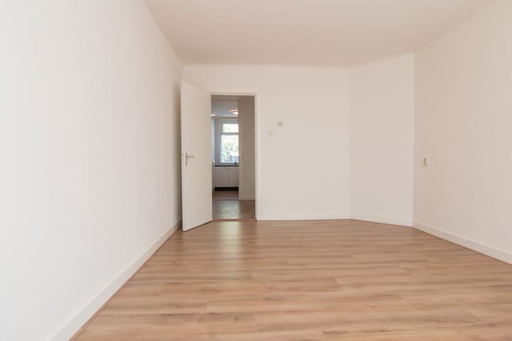 Foto 4 van Eemsstraat 63-H