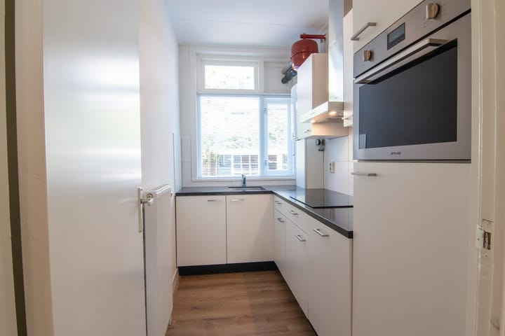 Foto 8 van Eemsstraat 63-H