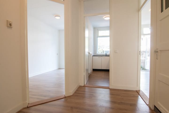 Foto 12 van Eemsstraat 63-H