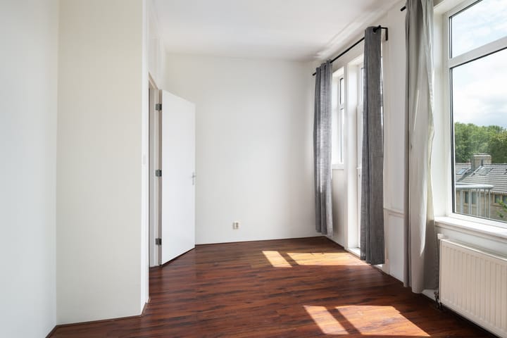 Photo 13 of Strevelsweg 28-A