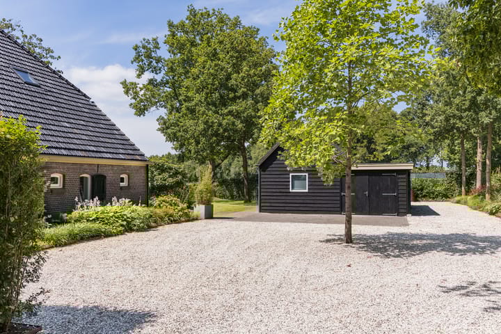 Foto 9 van Schoneveldsdijk 32