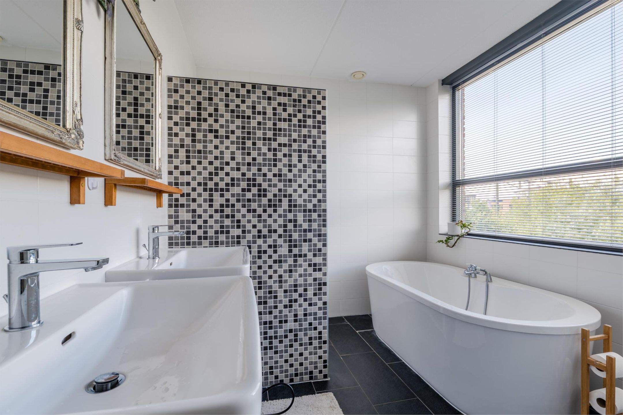 Foto 21 van Herman Broodstraat 43