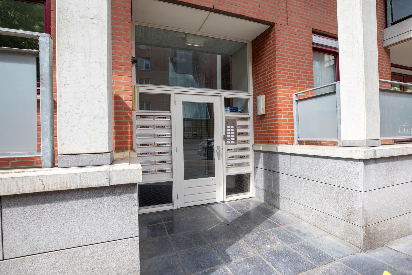 Foto 4 van Sphinxlunet 46-F