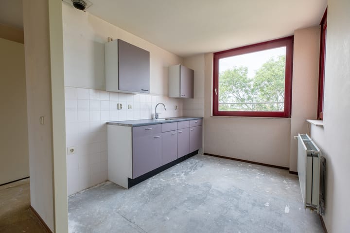 Foto 10 van Sphinxlunet 46-F