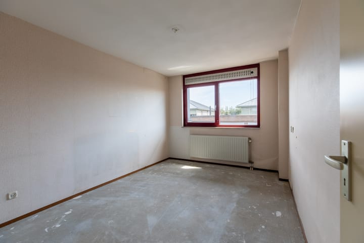 Foto 12 van Sphinxlunet 46-F