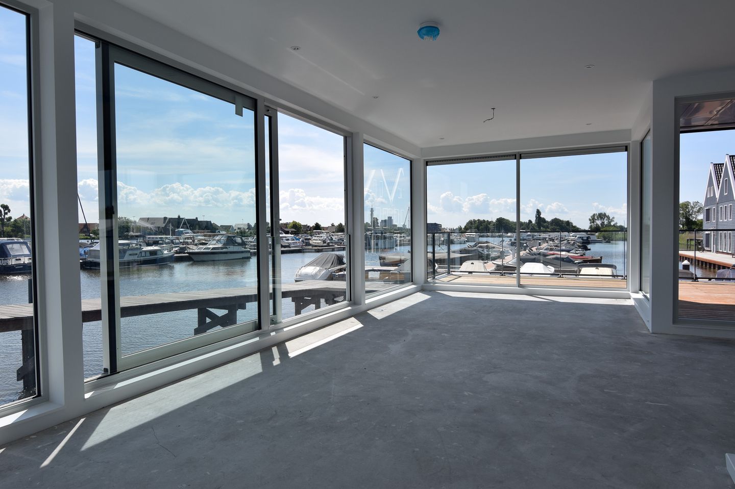 Foto 1 van Westknollendam 77-K