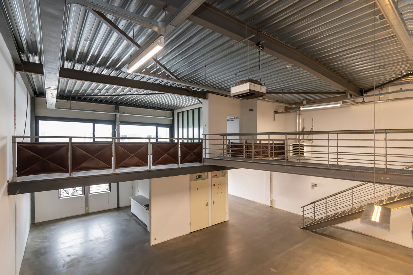 Bekijk foto 1 van Van Slingelandtplein 11