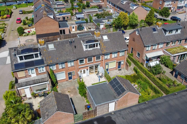 Photo 2 of Christinastraat 15