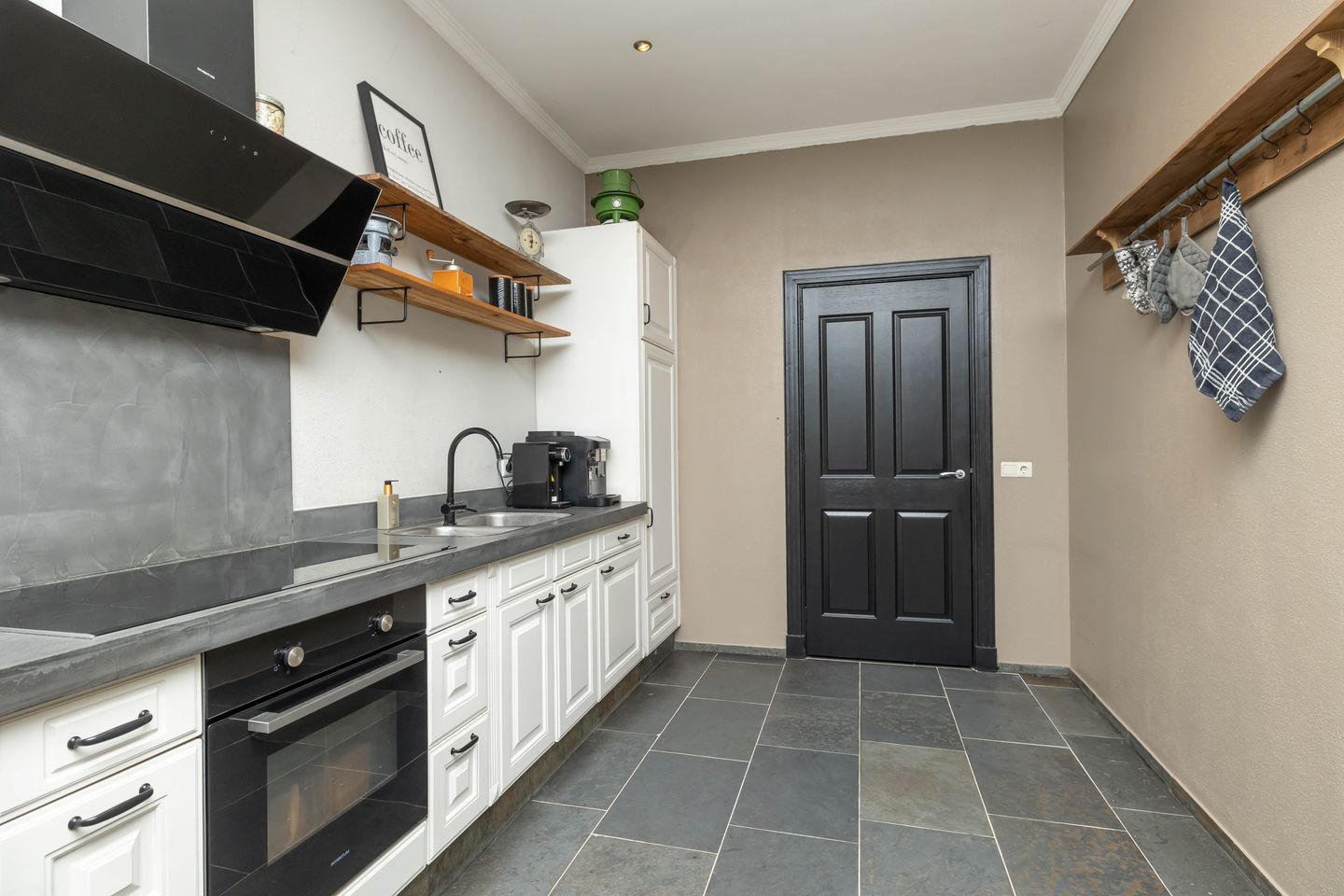 Photo 19 of Dorpsstraat 78-A