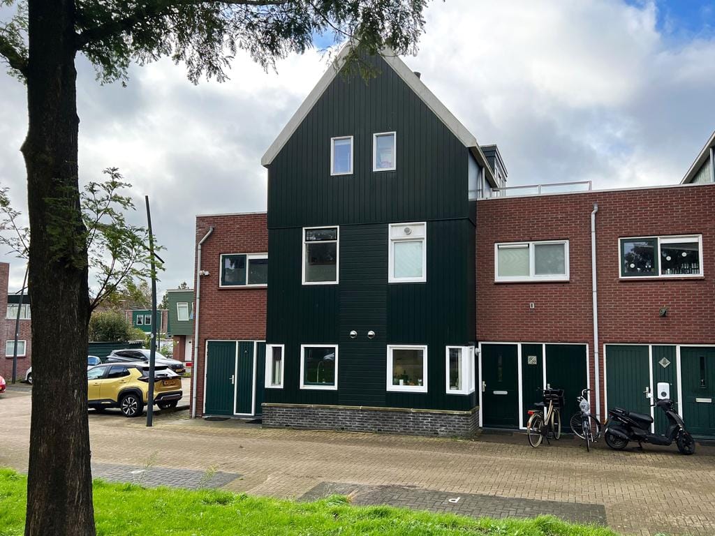 Foto 6 van Makelaar 25