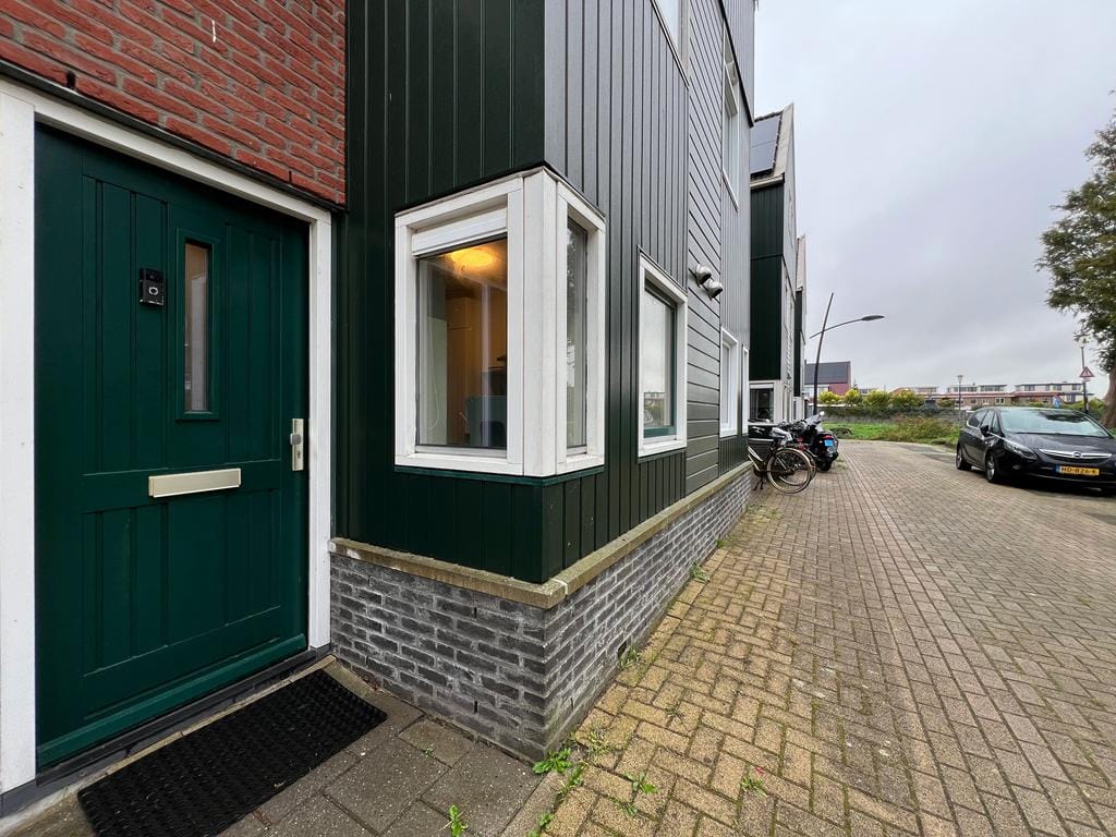 Foto 8 van Makelaar 25