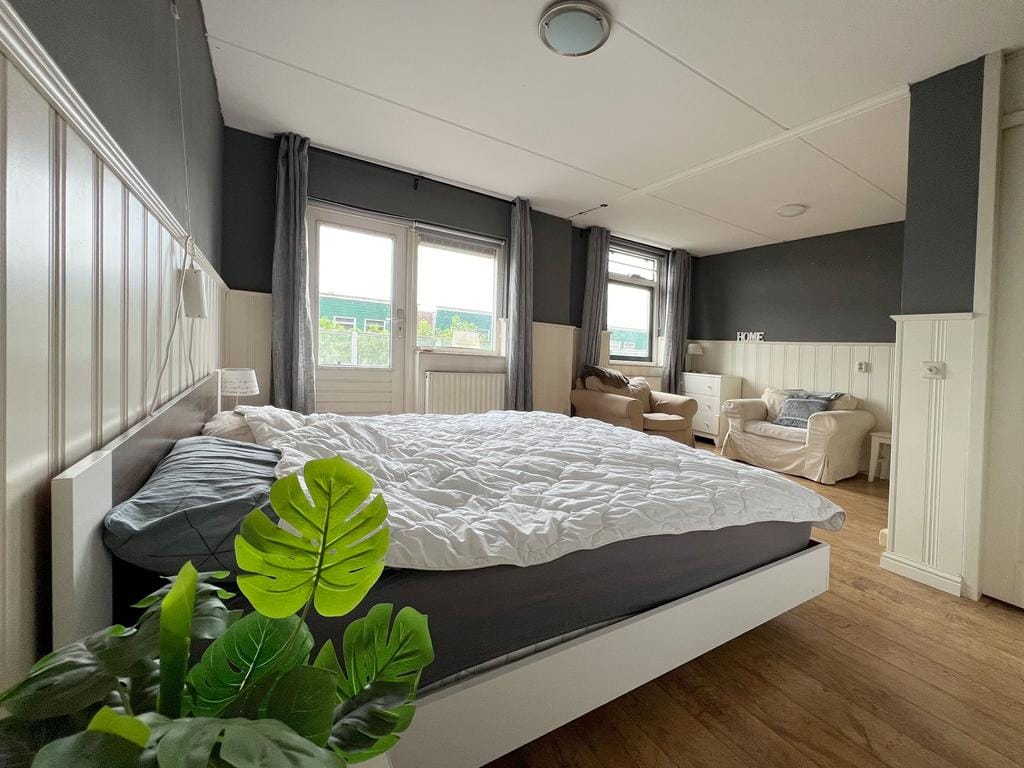 Foto 28 van Makelaar 25