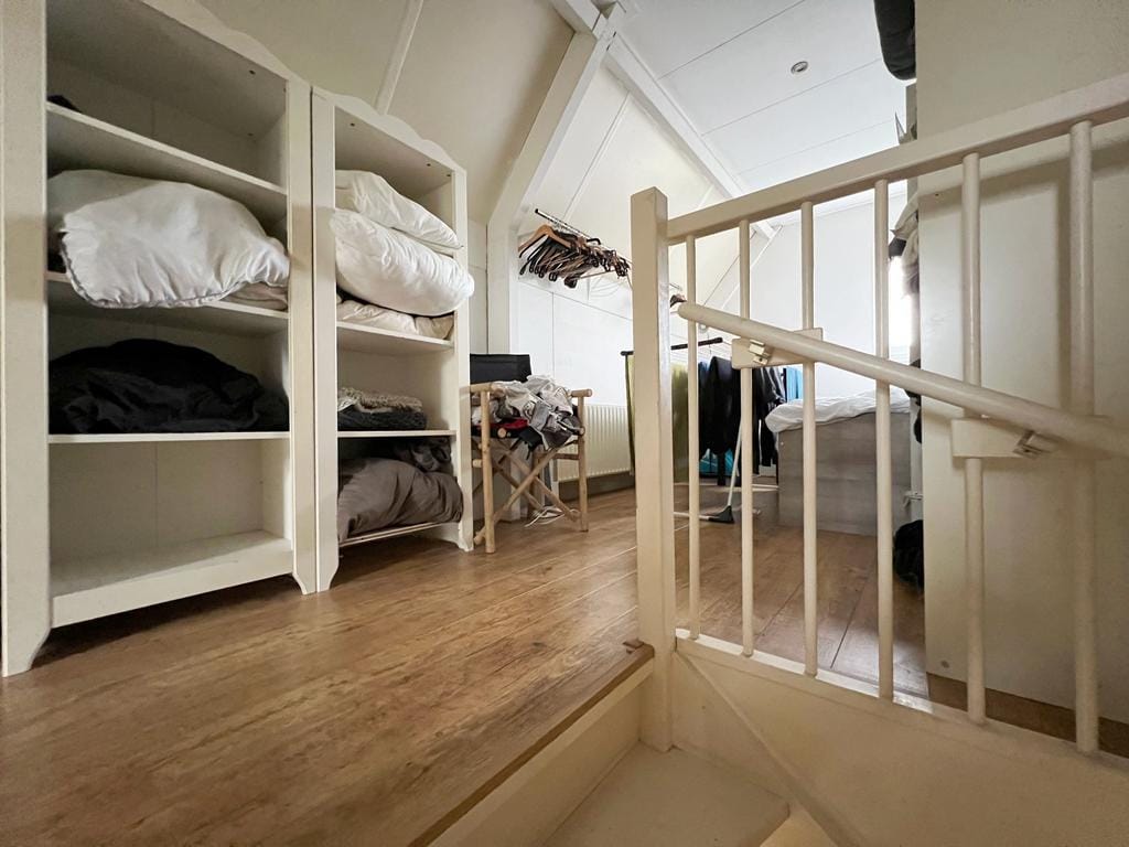 Foto 37 van Makelaar 25