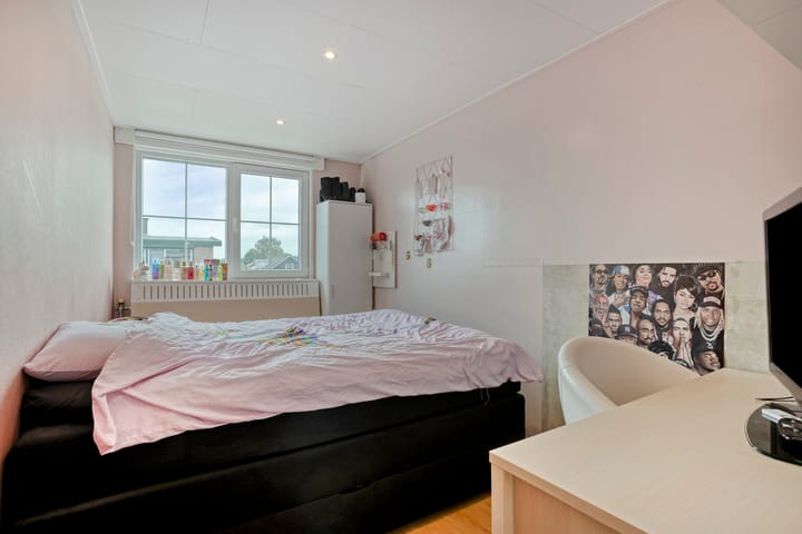 Foto 15 van van Milstraat 13