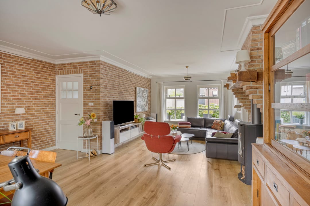 Foto 11 van Esdoornlaan 6