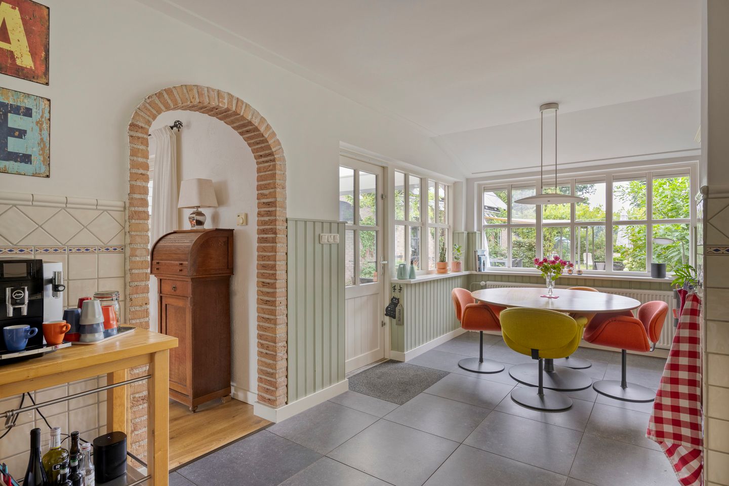 Foto 19 van Esdoornlaan 6