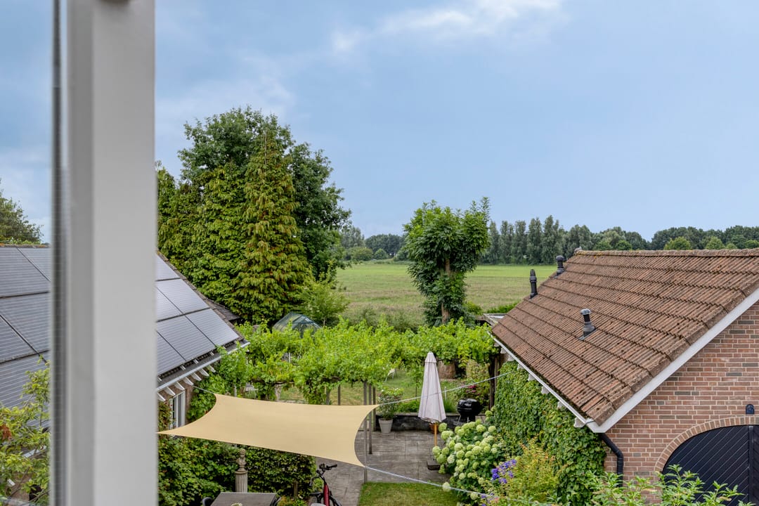 Foto 37 van Esdoornlaan 6