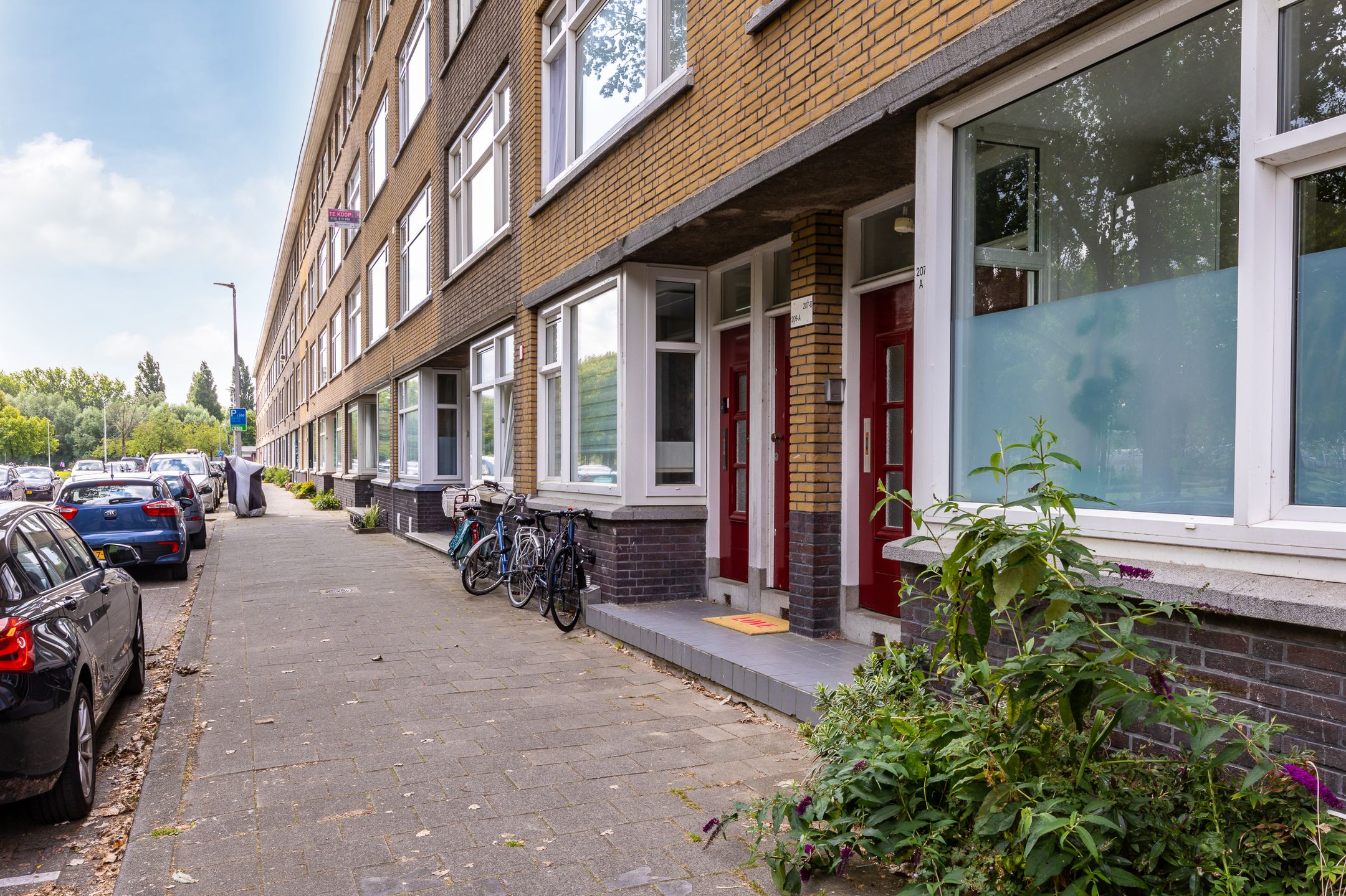 Foto 33 van West-Varkenoordseweg 207-A