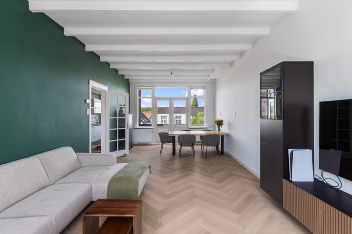 Foto 2 van Madoerastraat 13