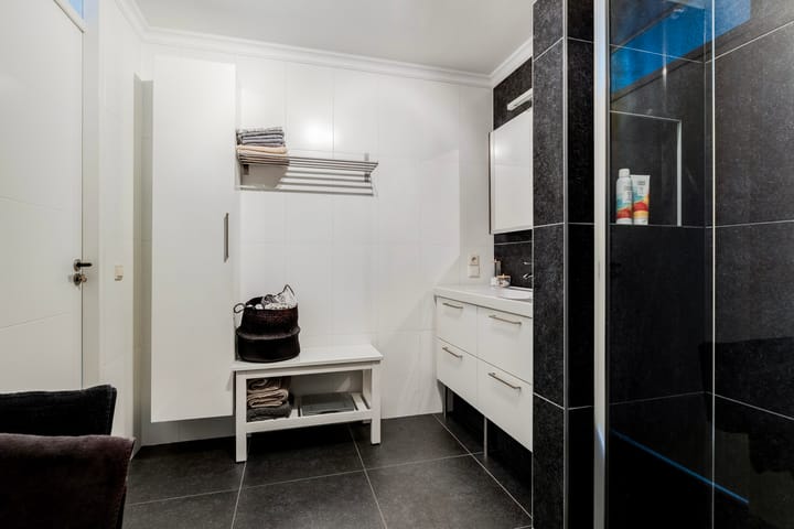 Foto 22 van Meerwedesingel 15