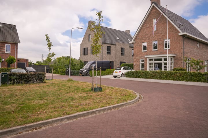 Foto 37 van J W Stamstraat 8