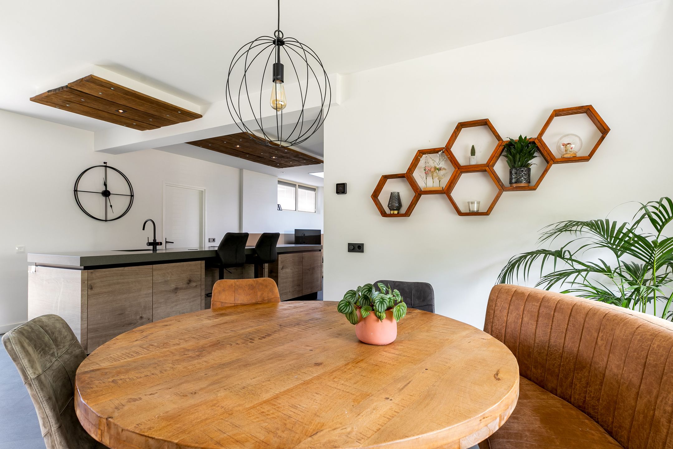 Foto 15 van Hofstraat 4