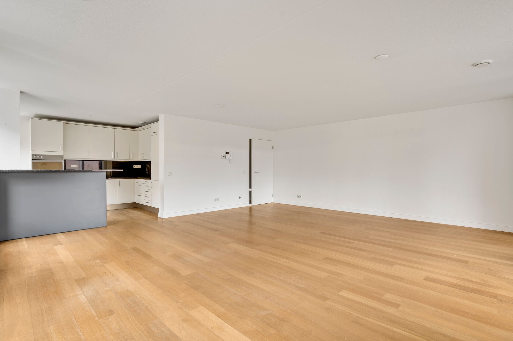 Foto 9 van Bellefroidlunet 55-E