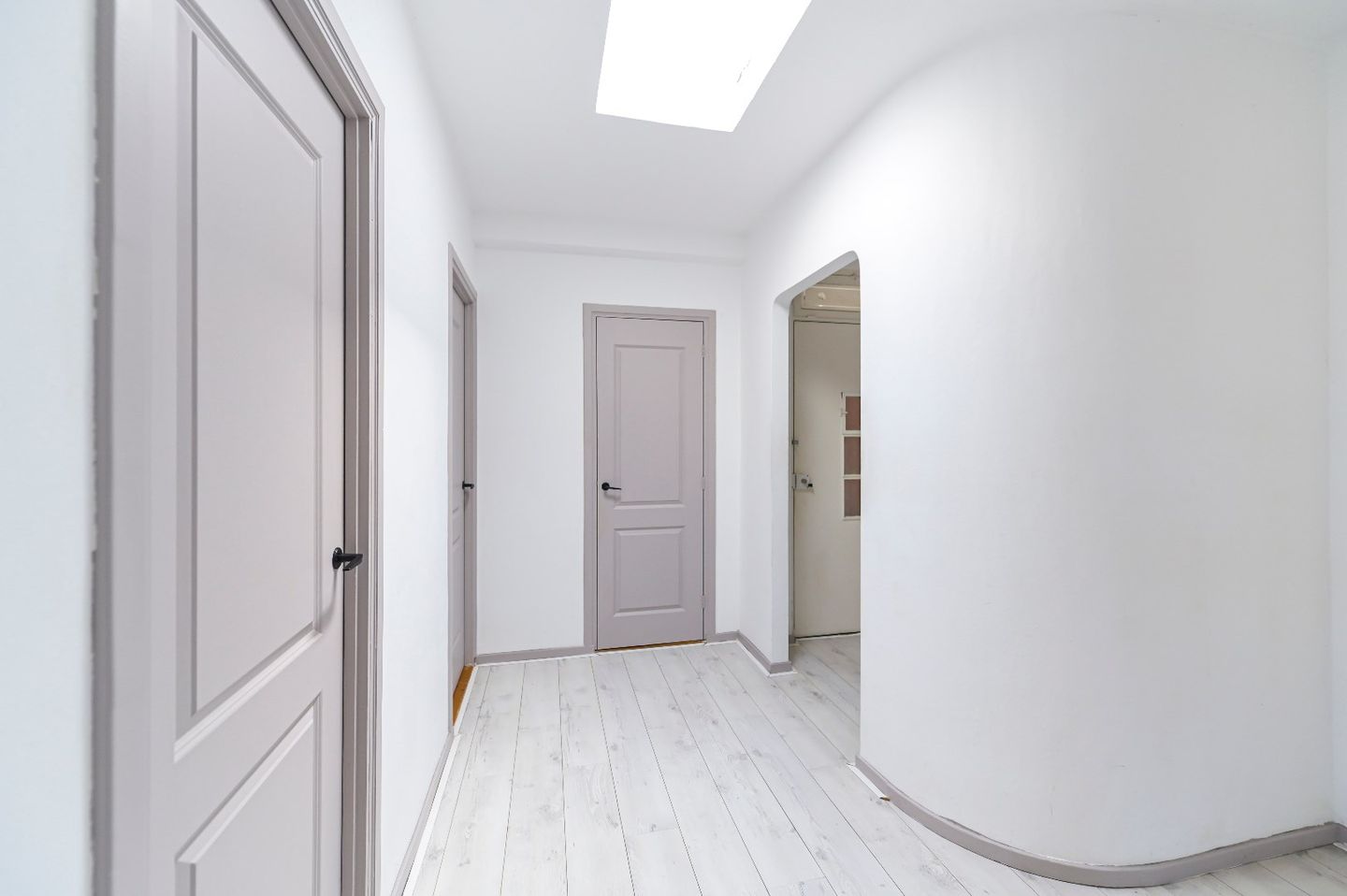 Photo 5 of Nassaustraat 27