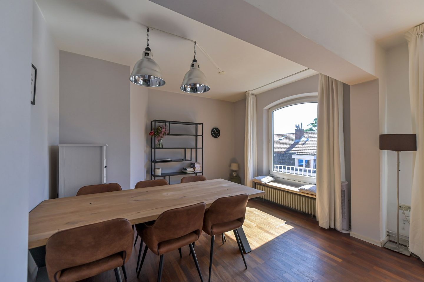 Photo 10 of Nassaustraat 27
