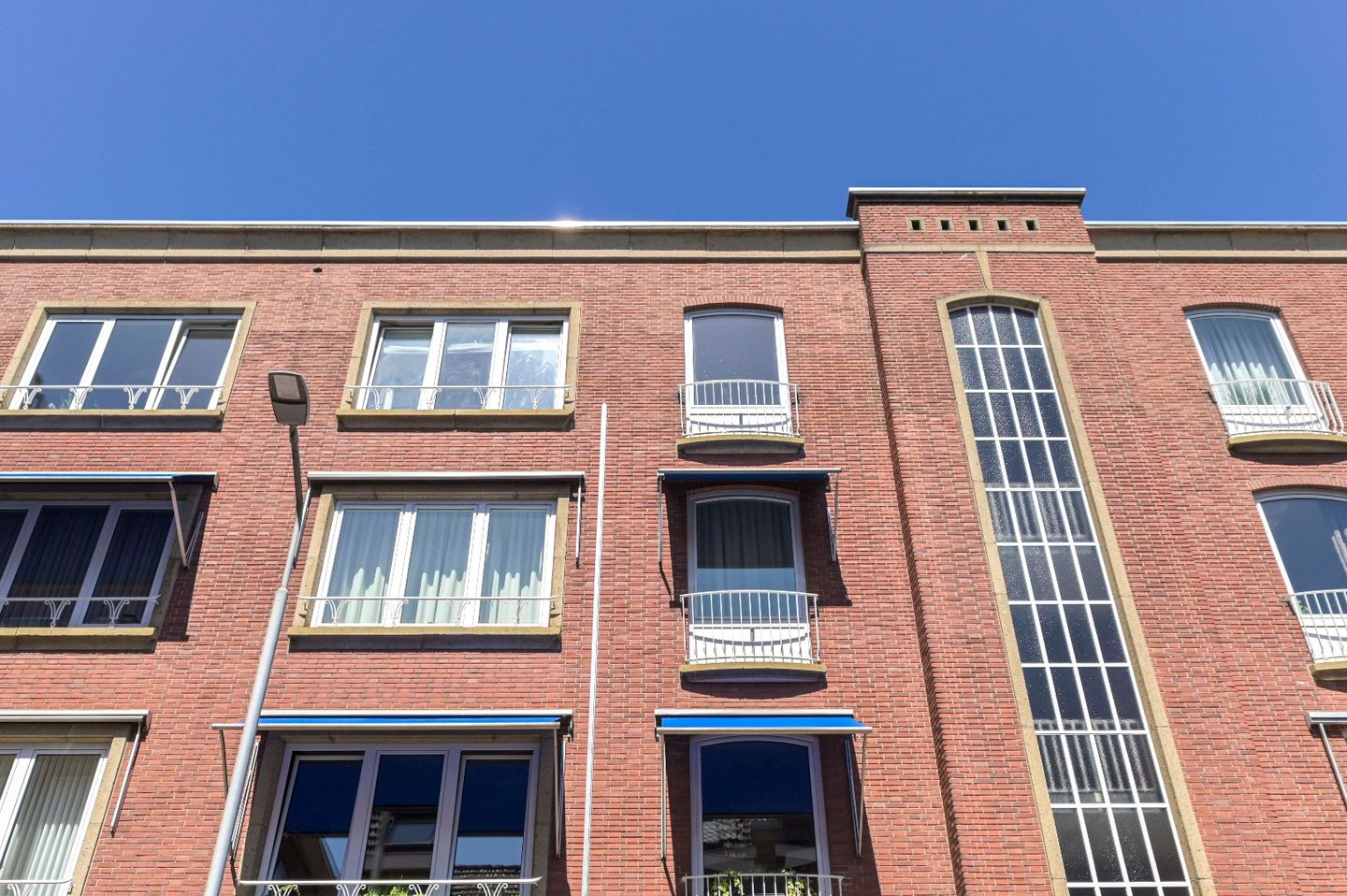 Photo 19 of Nassaustraat 27