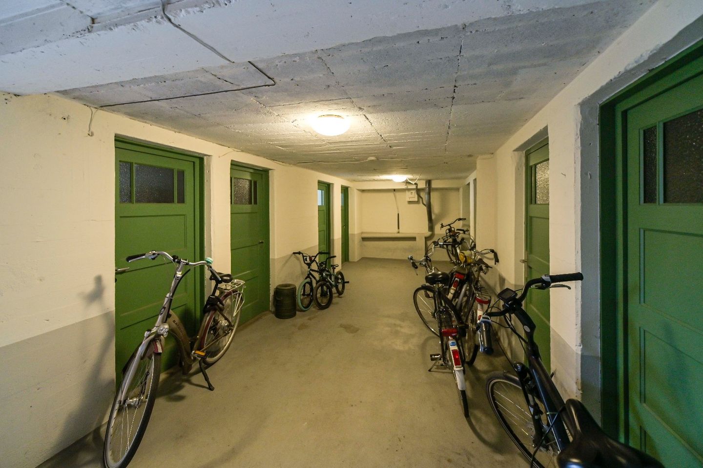 Photo 20 of Nassaustraat 27